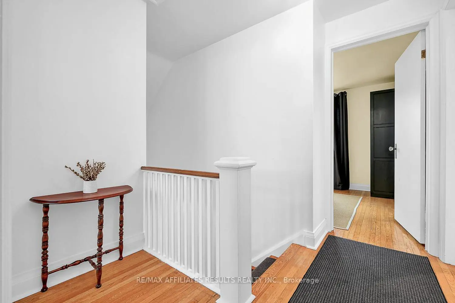 265 Park Street photo 3