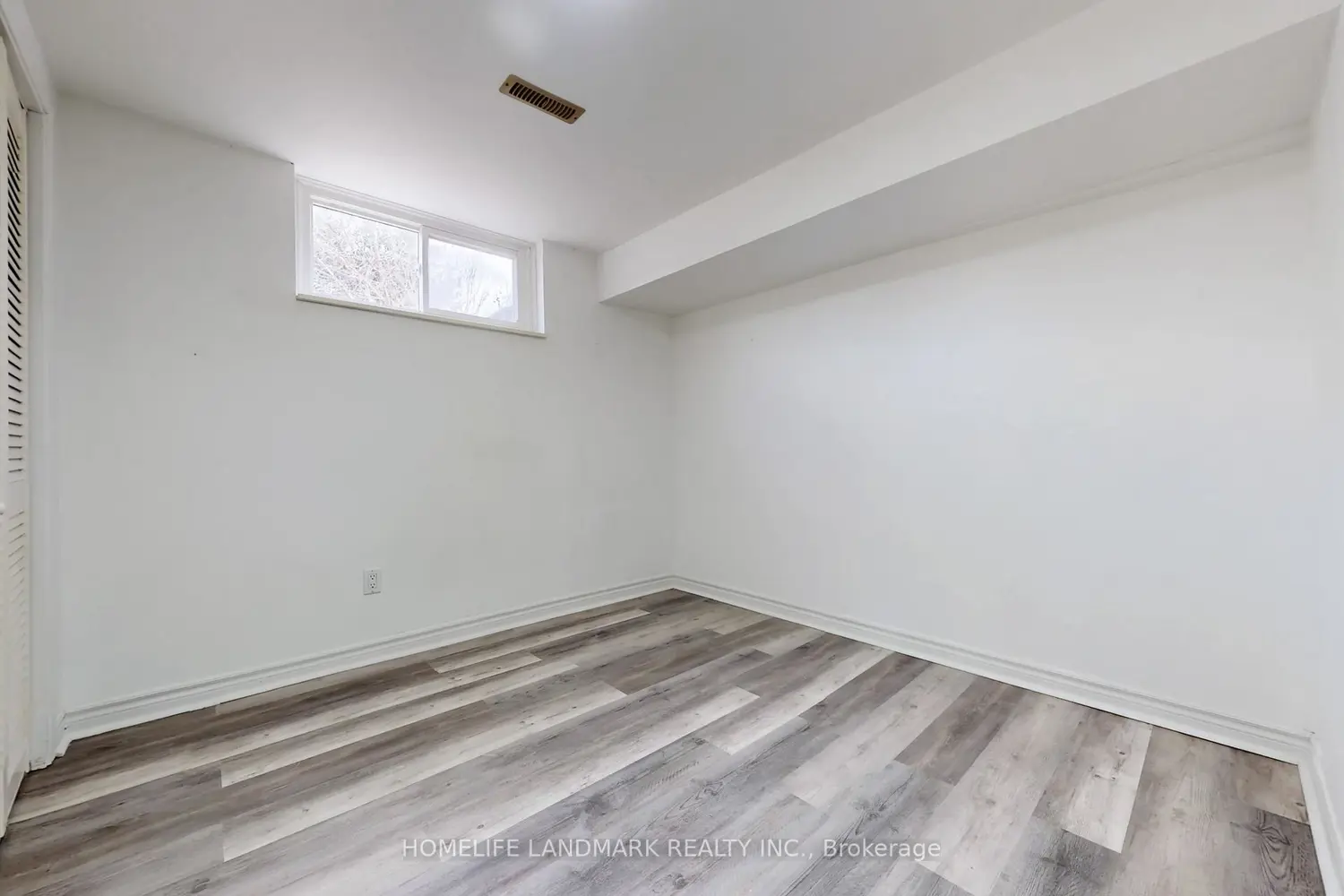 Additional image 18 of 225 Pineway Boulevard