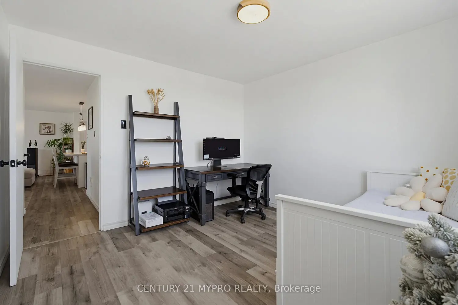 Additional image 10 of 563 Mornington Avenue 708