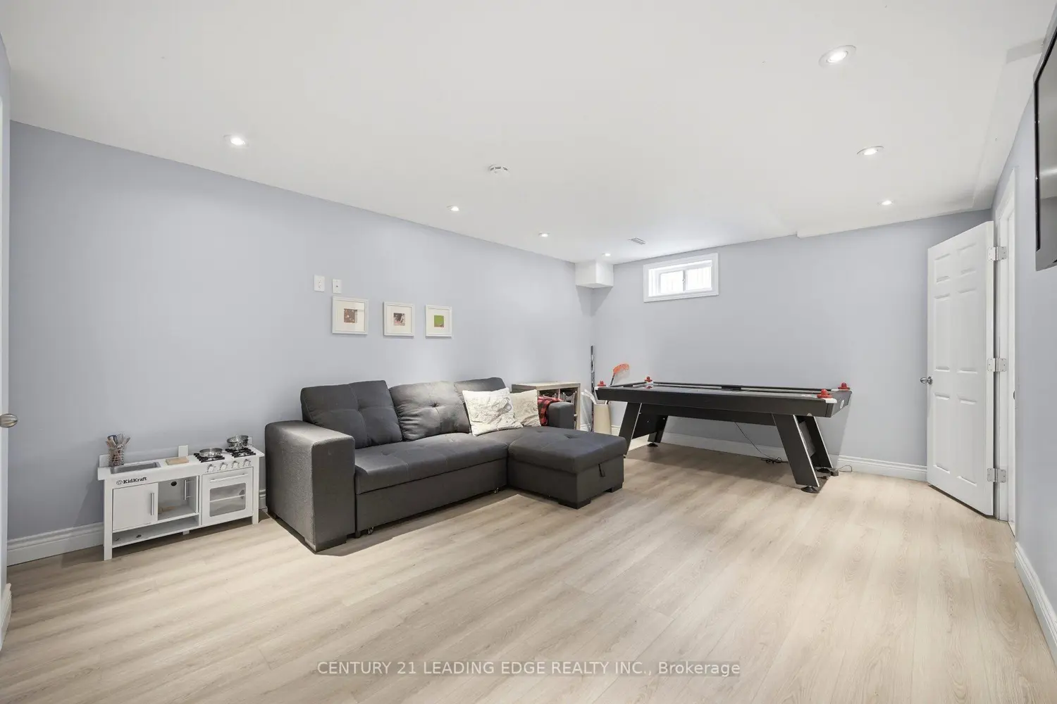 Additional image 17 of 1931 Malden Crescent
