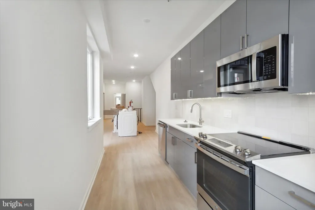 Additional image 3 of 245 N 12th Street Unit 2, Philadelphia, PA 19107