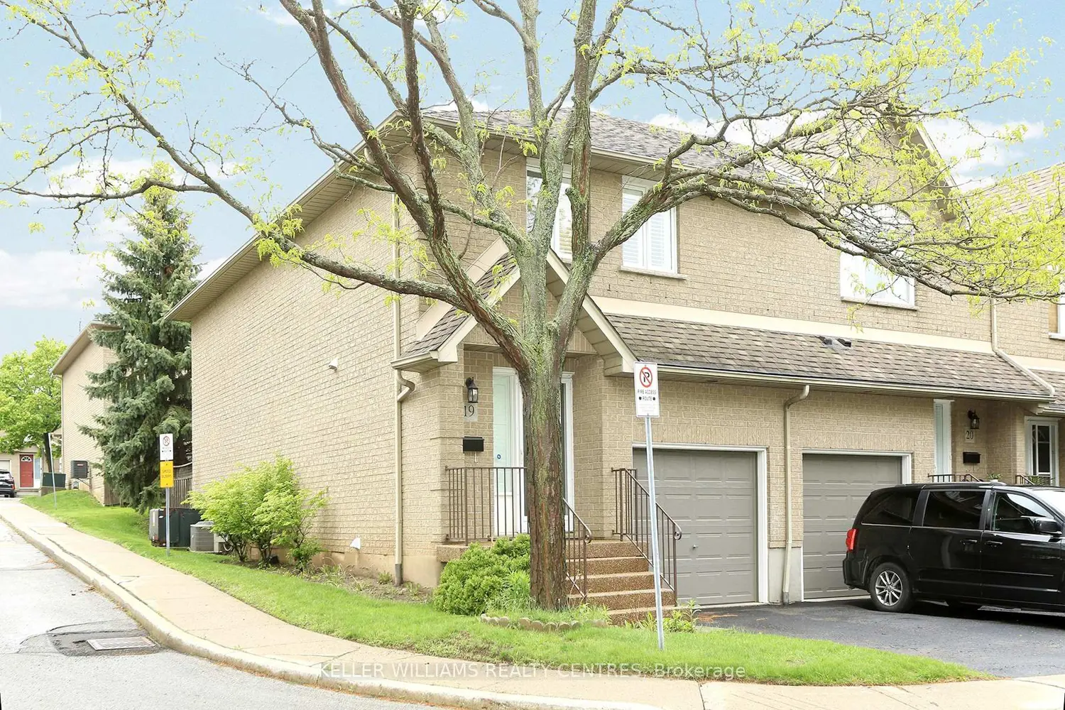 100 Vineberg Drive 19 photo 3