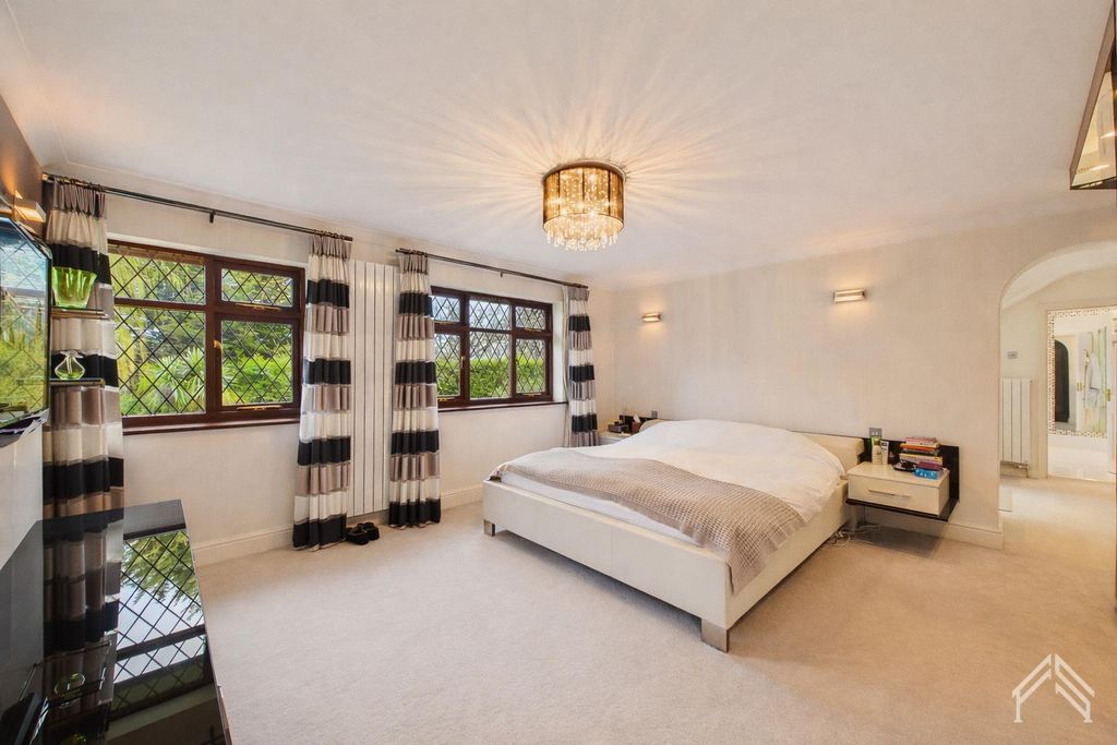 Additional image 8 of 7 bed detached house for saleHamlyn Close, London HA8
