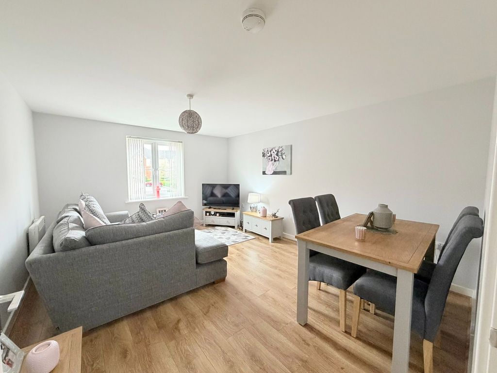 Additional image 17 of 2 bed flat for saleThe Links, Hyde SK14