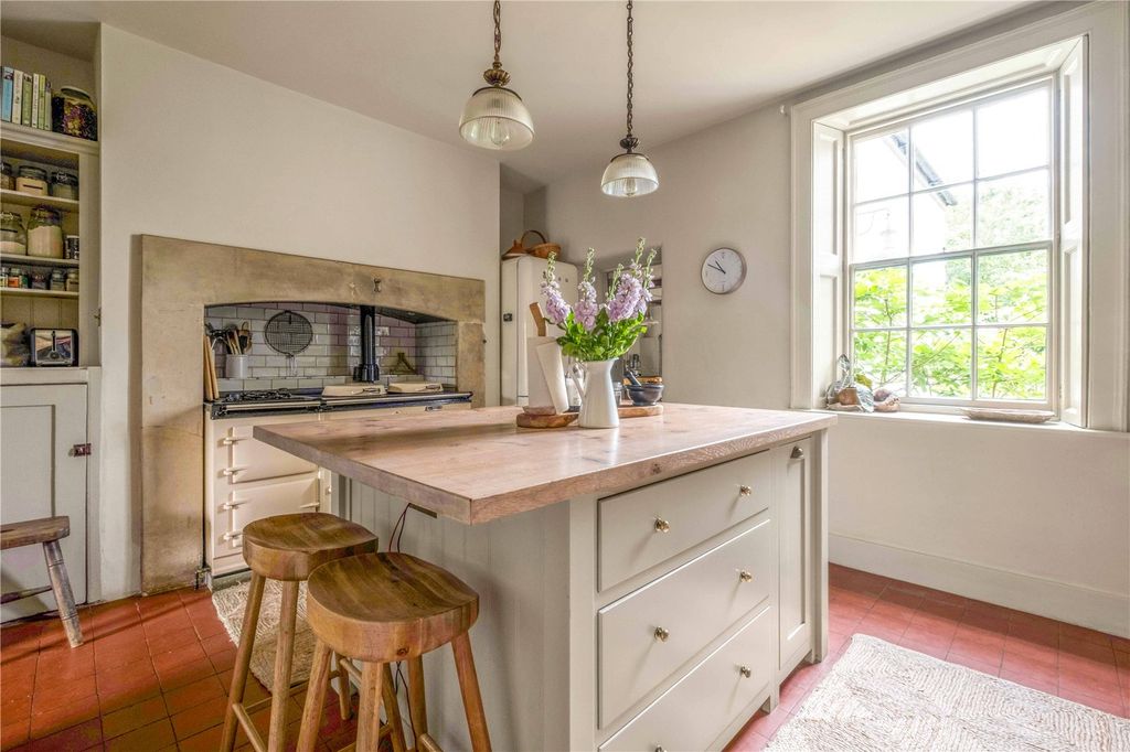 Additional image 8 of 7 bed detached house for saleReigate Road, Pixham, Dorking, Surrey RH4