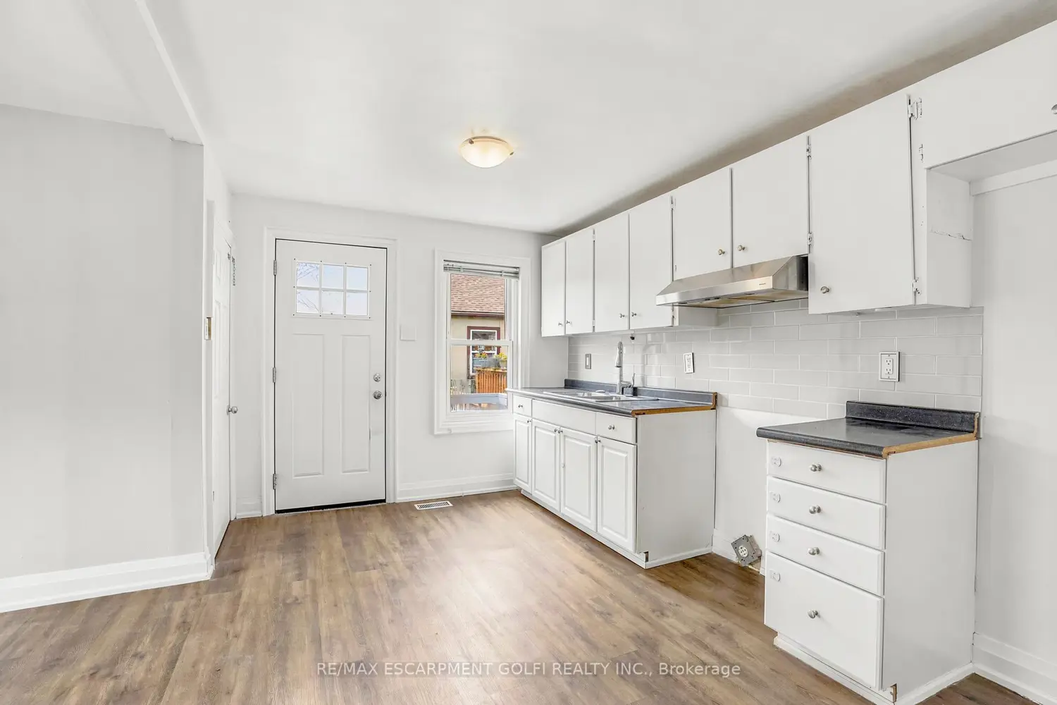 Additional image 9 of 491 Kenilworth Avenue