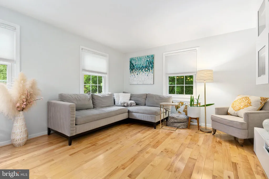 2212 Washington Avenue Unit 103, Silver Spring, MD 20910 photo 5