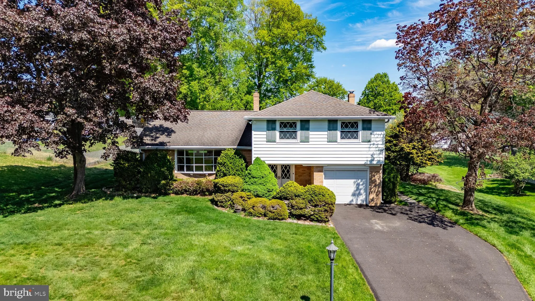 180 E Rambler Drive, Holland, PA 18966