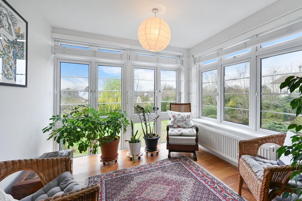 Additional image 6 of 3 bed flat for saleChrist Church Mount, Epsom KT19