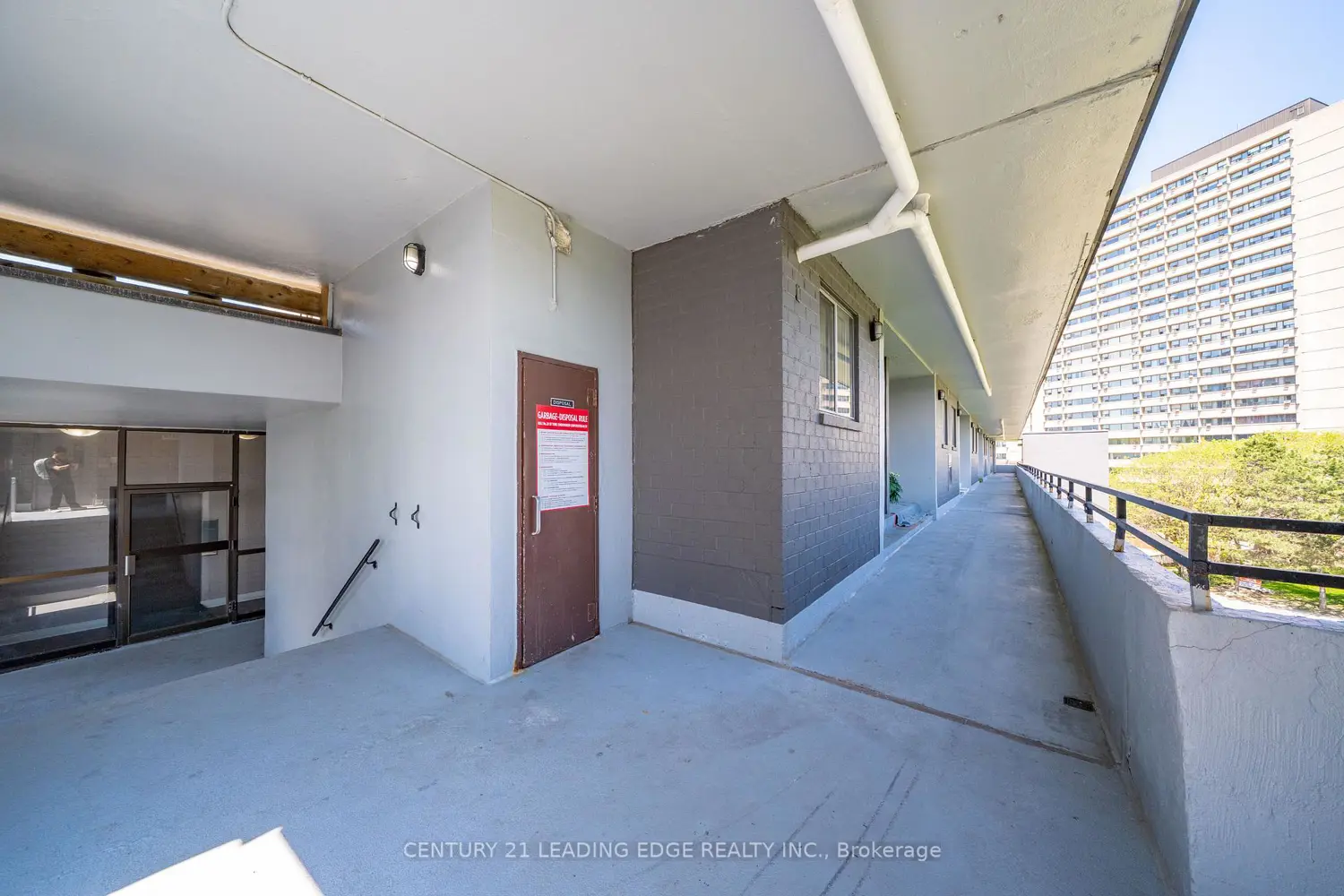 Additional image 5 of 55 Sunny Glenway 307