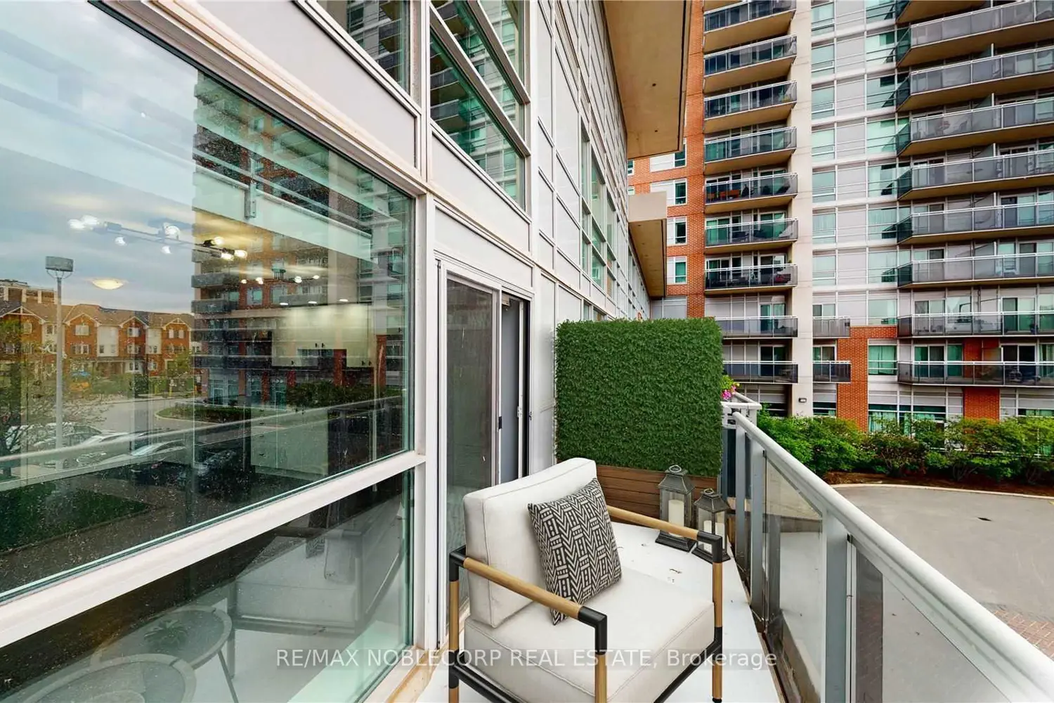 Additional image 10 of 215 Queen Street 212