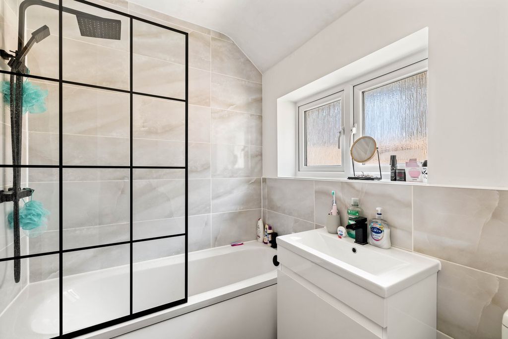 Additional image 10 of 3 bed semi-detached house for saleMinnis Lane, River, Dover CT17