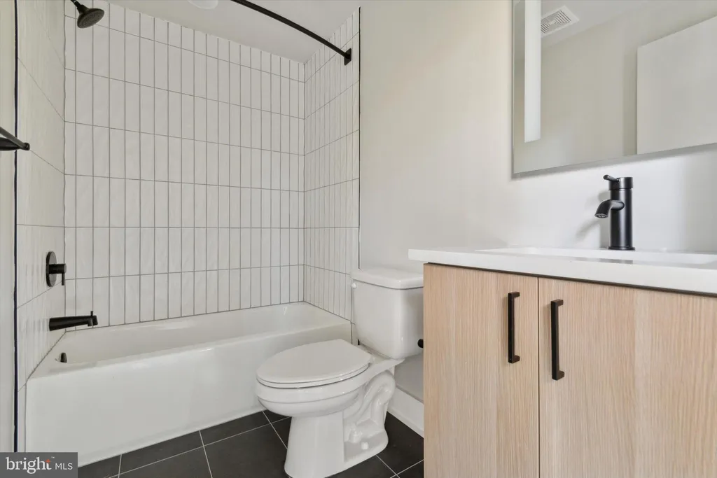 Additional image 5 of 5521 Wayne Avenue Unit 606, Philadelphia, PA 19144