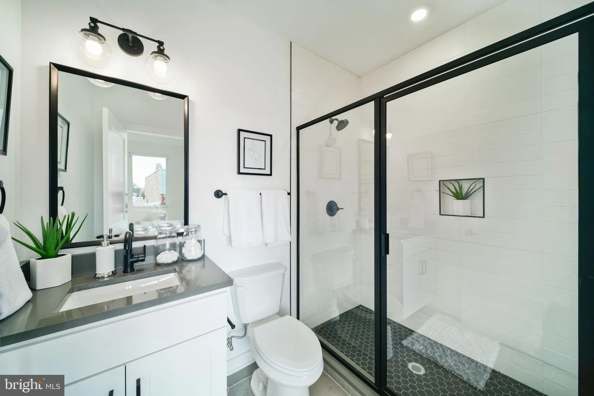 Additional image 27 of 2421 N Mascher Street Unit 301, Philadelphia, PA 19133
