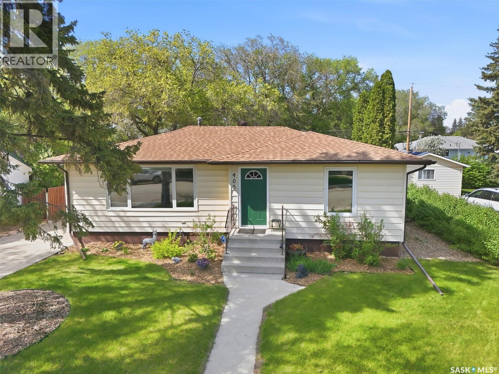 403 Willow STREET E