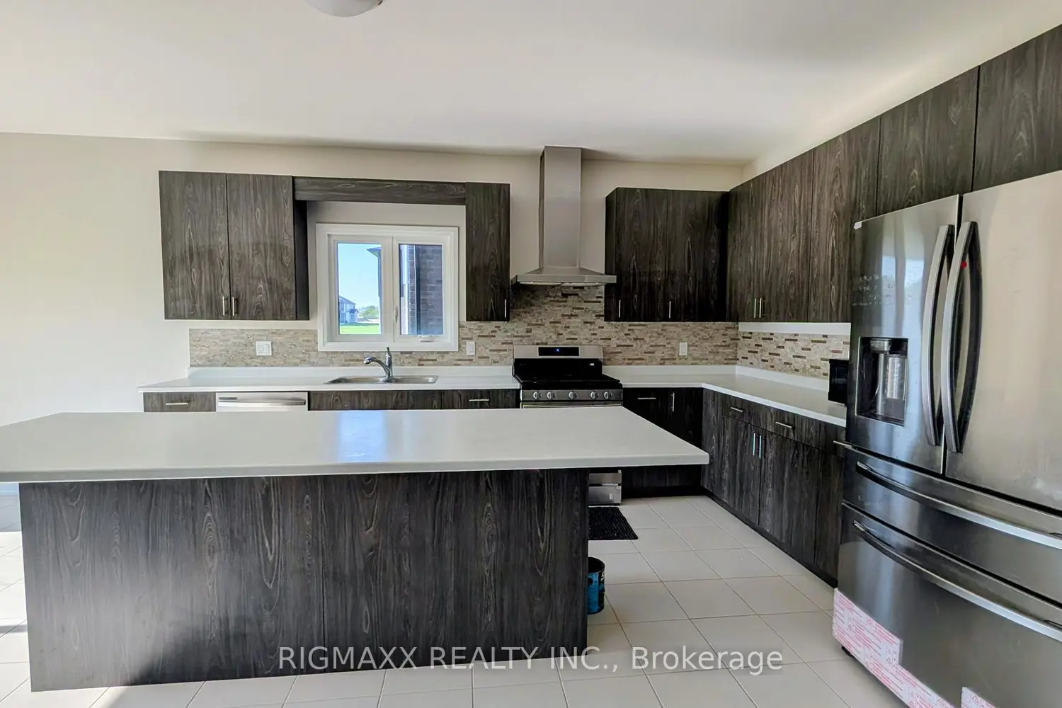 Additional image 7 of 1015 Alliston Avenue
