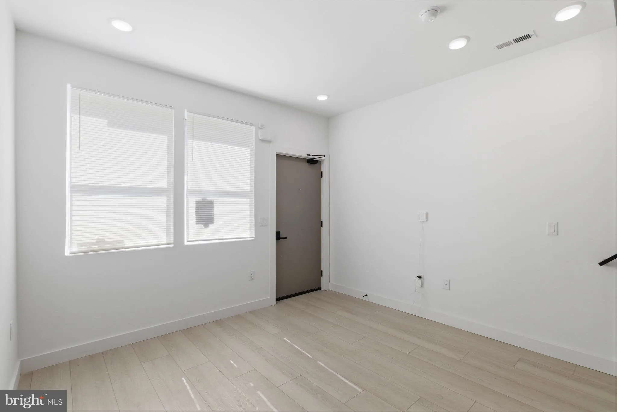 Additional image 27 of 1023 W Orleans Street, Philadelphia, PA 19133