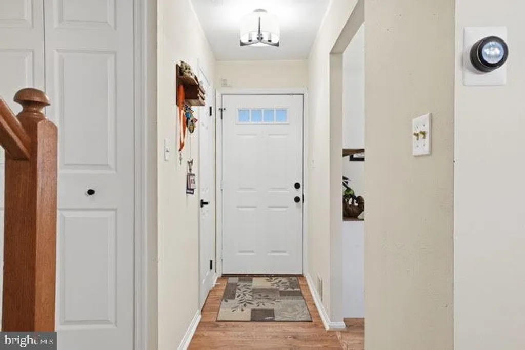 Additional image 3 of 6320 Chimney Wood Court, Alexandria, VA 22306