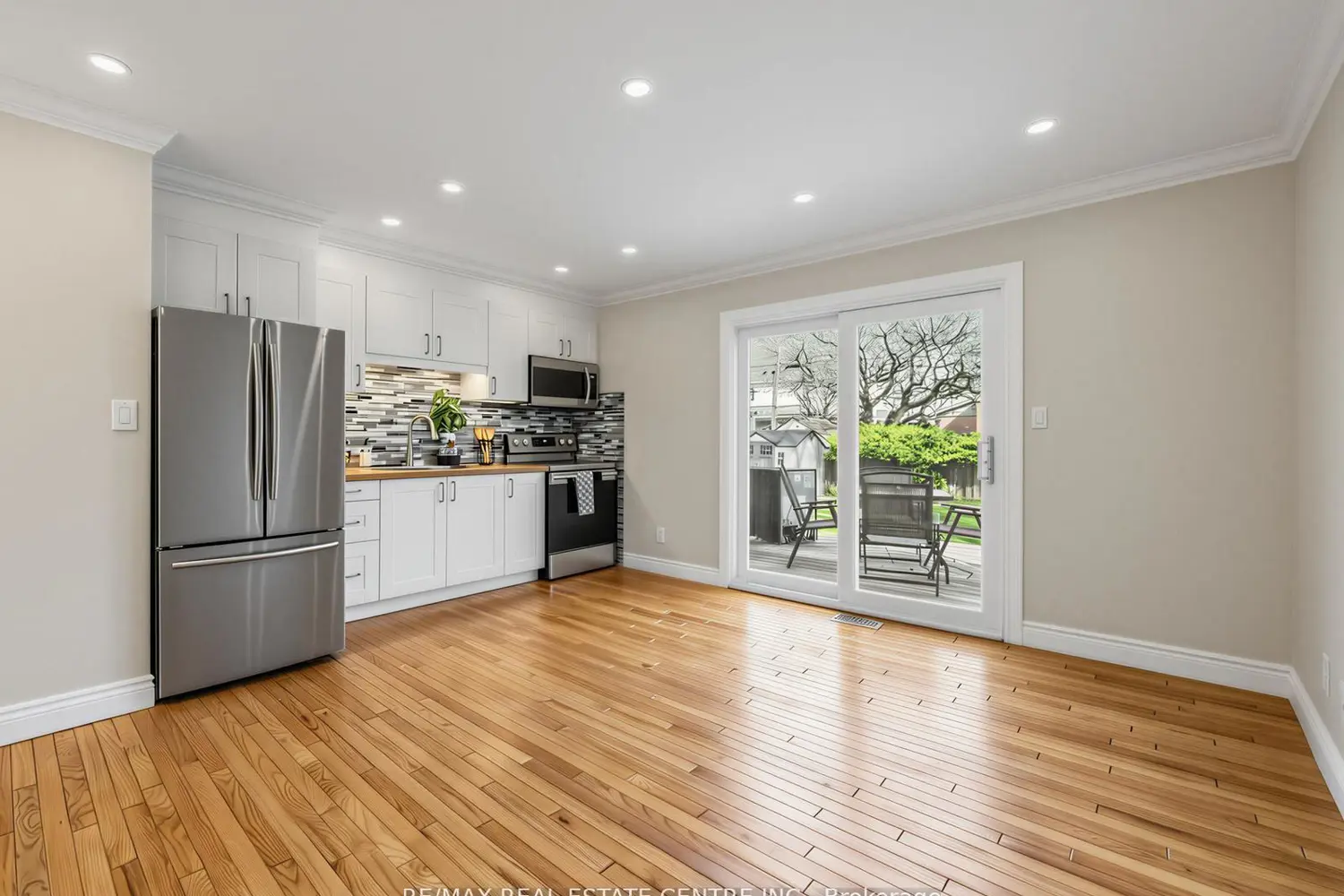 Additional image 16 of 592 Montbeck Crescent
