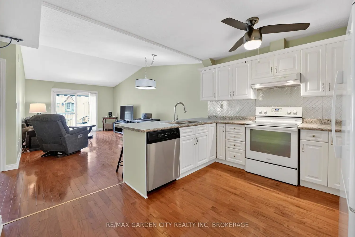 162 First Street 9 photo 5