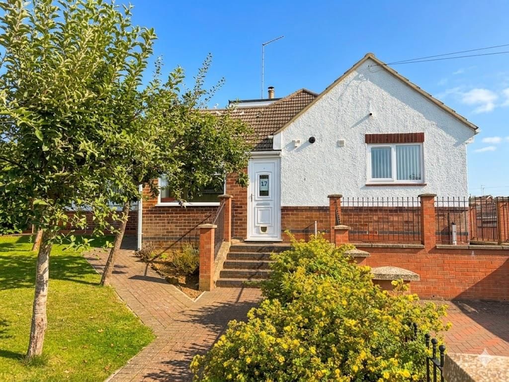2 bed detached bungalow for saleWelton Road, Daventry NN11