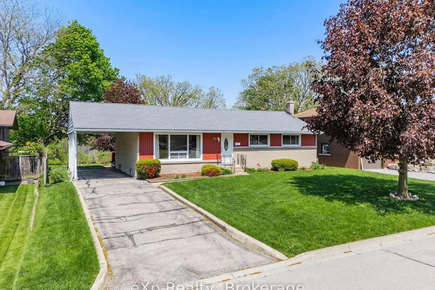 53 Woodland Drive photo 2