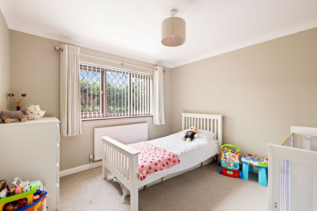 Additional image 13 of 5 bed detached house for saleOakvale Close, Elms Vale, Dover CT17
