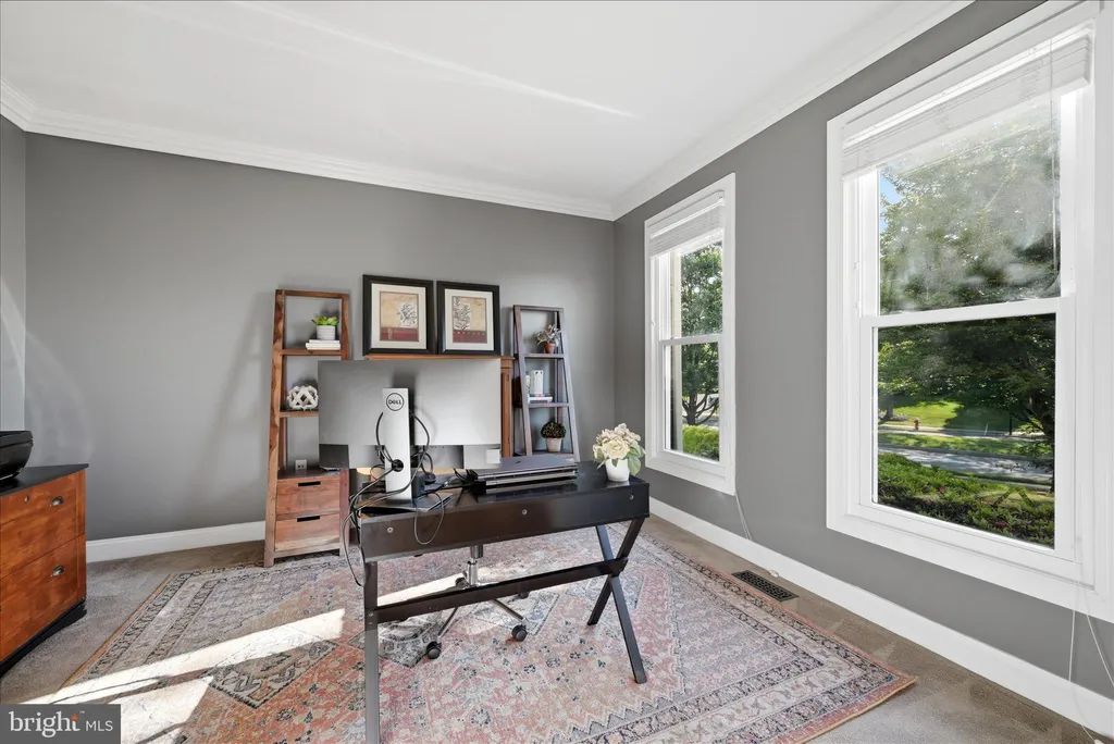 Additional image 10 of 301 Shiloh Place SE, Leesburg, VA 20175