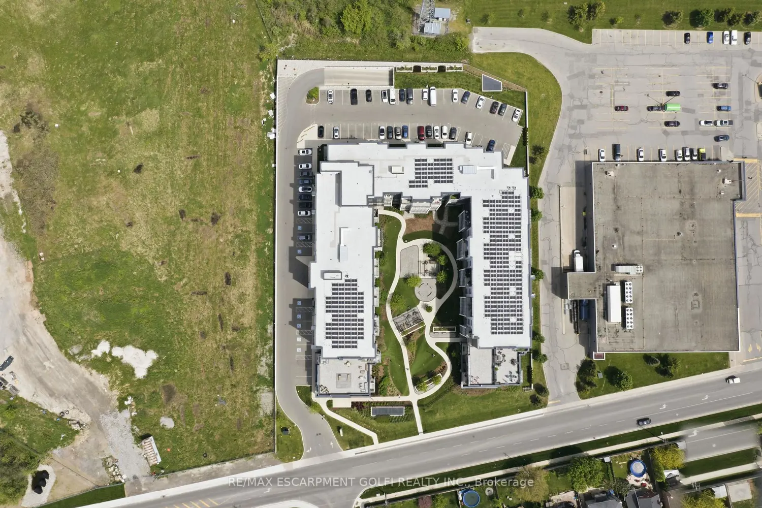 Additional image 19 of 5055 Greenlane Road 330