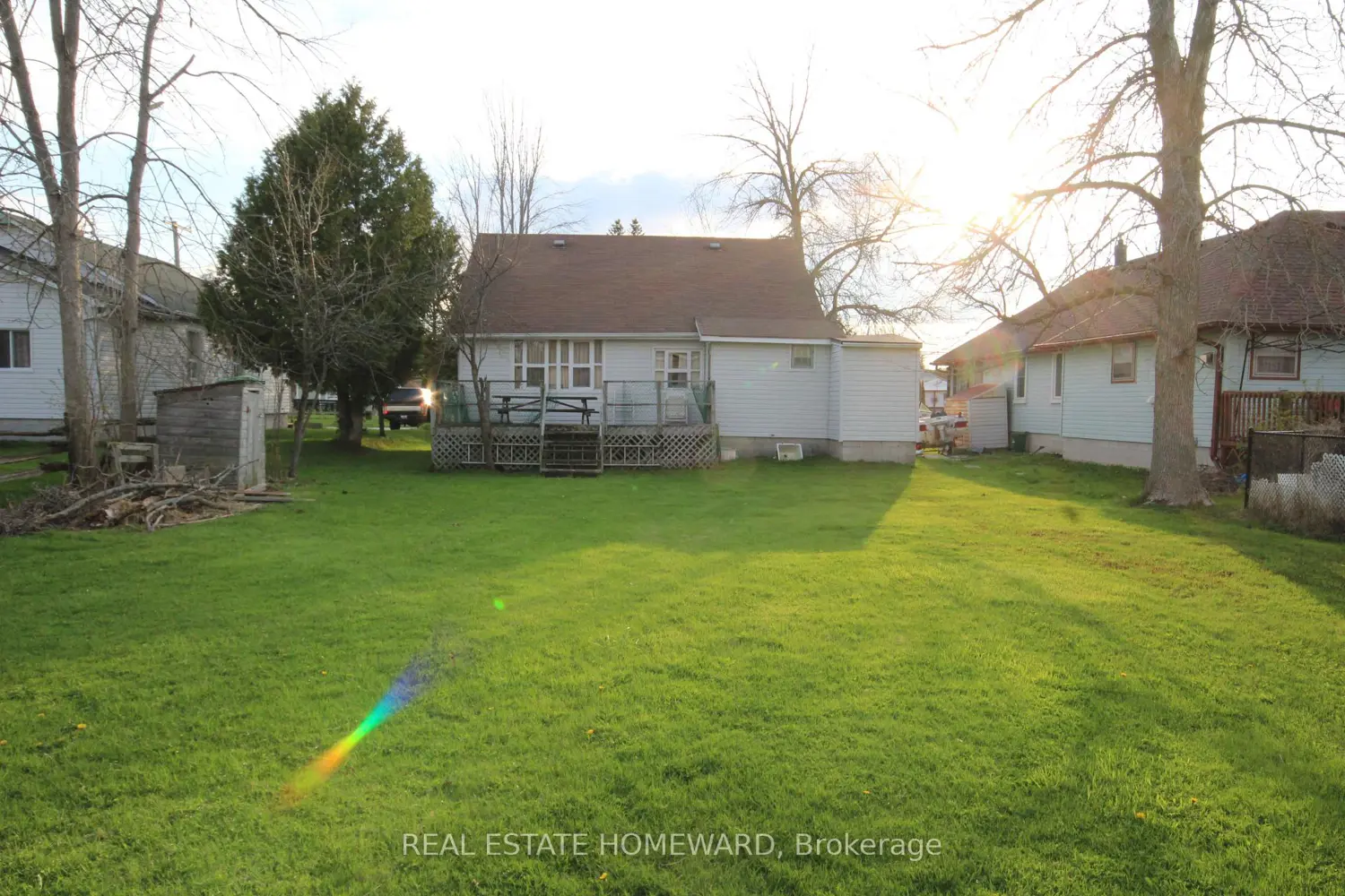 27125 Woodbine Avenue photo 5