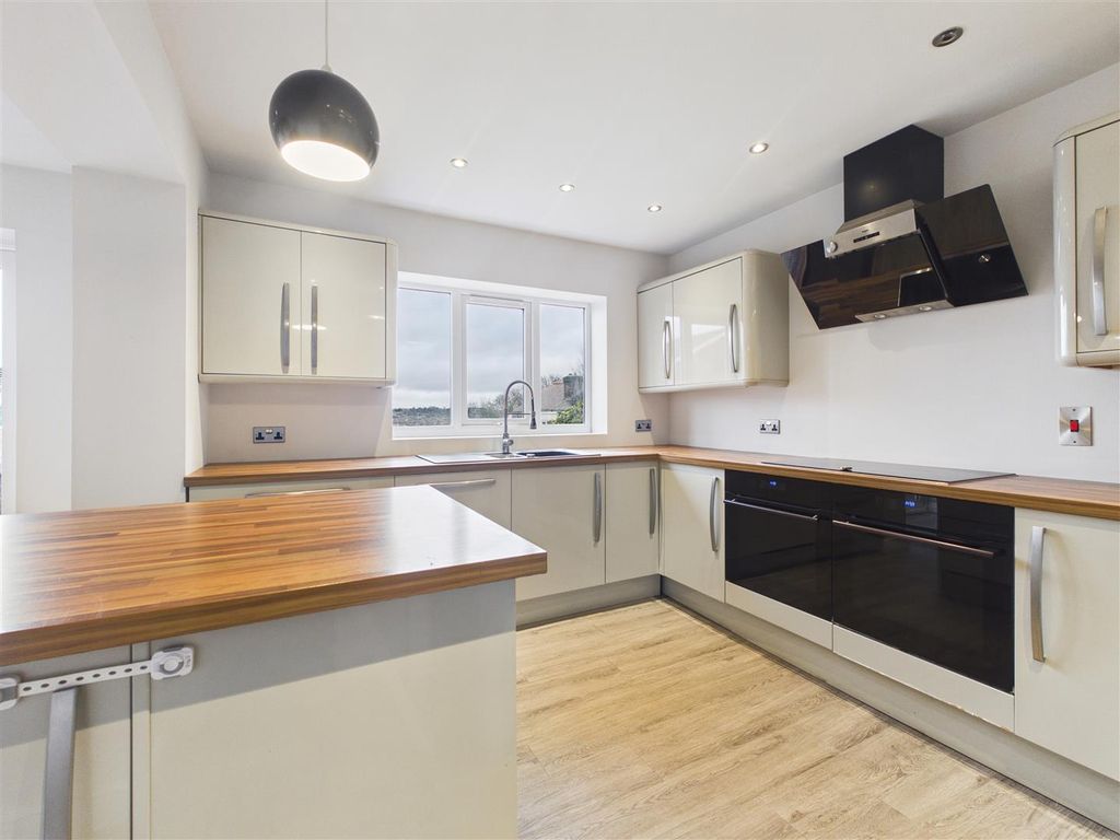 Additional image 4 of 4 bed detached house for saleSalisbury Road, Dronfield S18