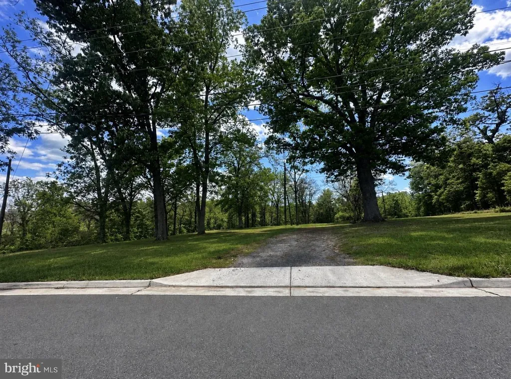 Forest Hill Drive, Front Royal, VA 22630