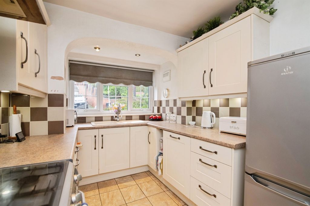 Additional image 2 of 5 bed detached house for saleView Drive, Dudley DY2