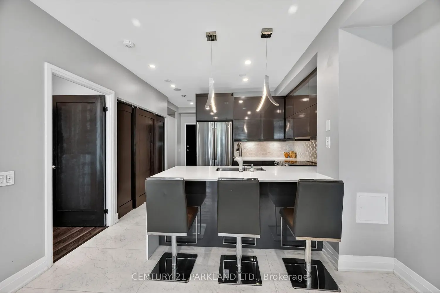 Additional image 6 of 5 Marine Parade Drive 411