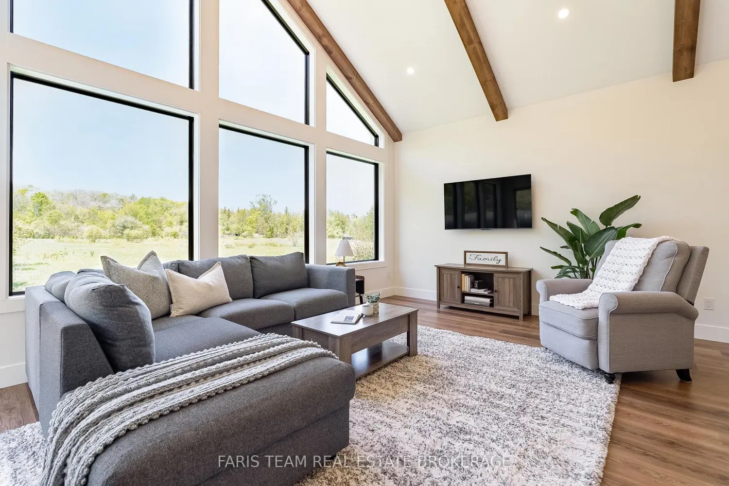 3415 Reservoir Road photo 3
