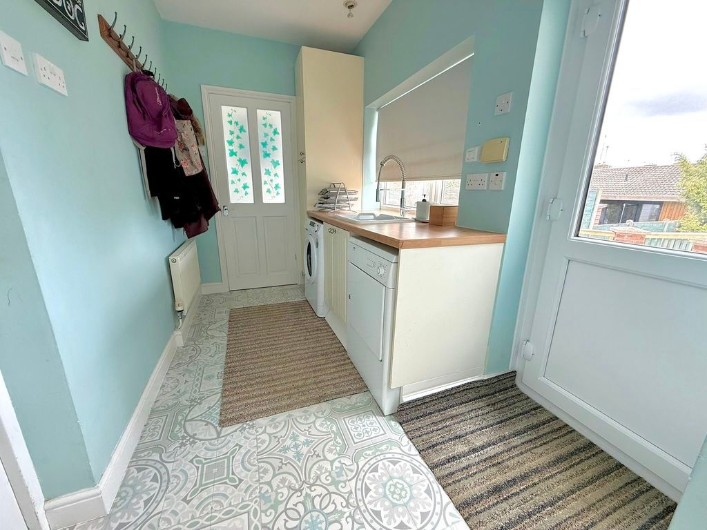 Additional image 6 of 4 bed semi-detached house for saleKirby Road, Dunstable LU6