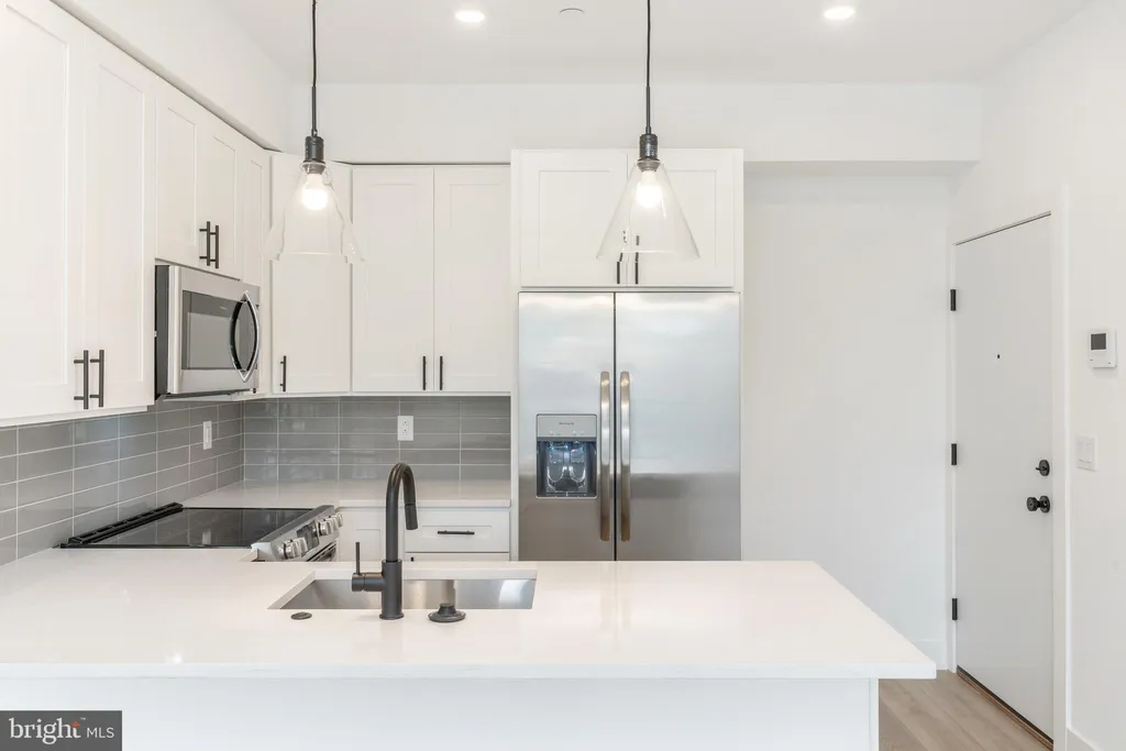 Additional image 7 of 2002 Frankford Ave Unit 201, Philadelphia, PA 19125
