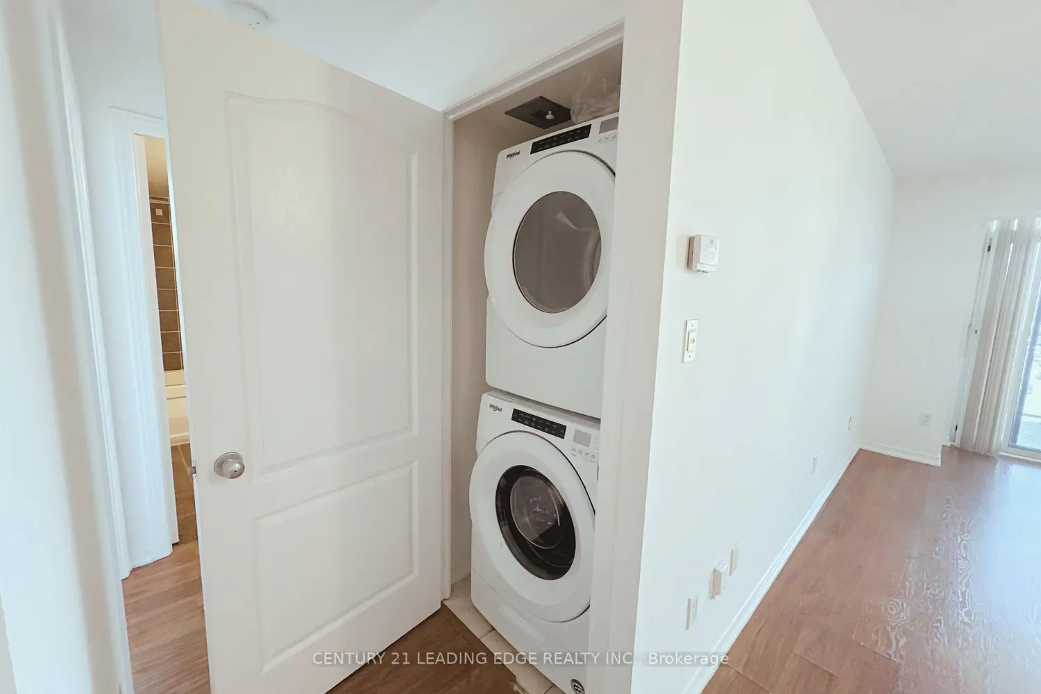 Additional image 15 of 2772 Keele Street 603