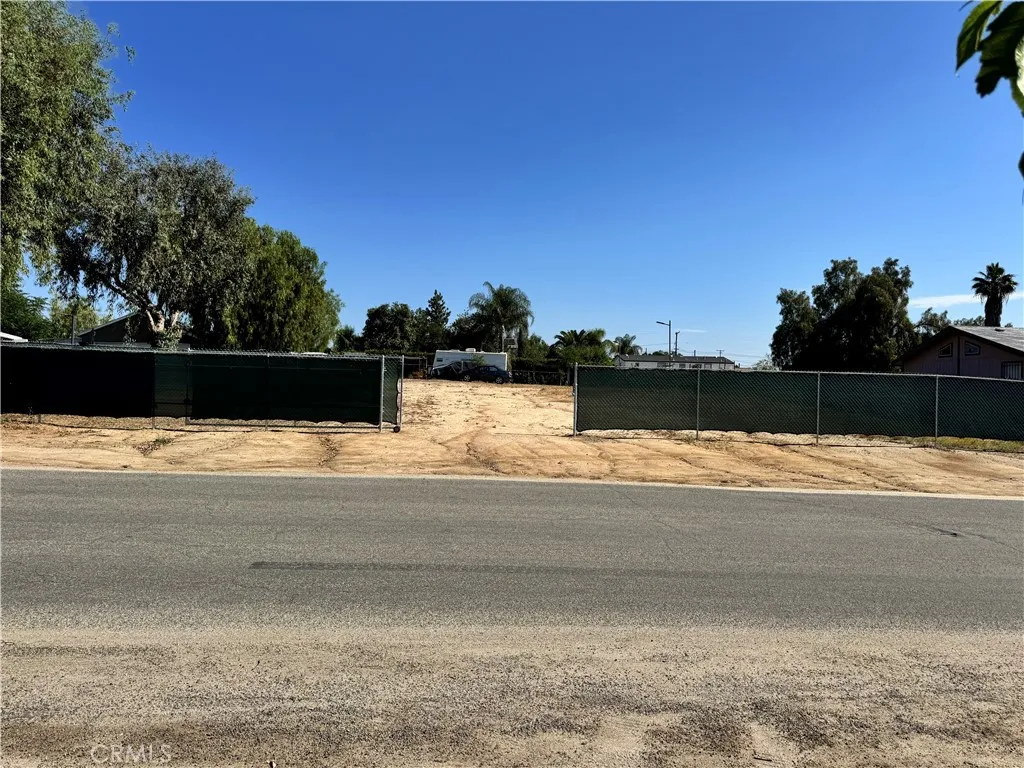 21668 Nance Street, Perris, CA 92570 photo 2