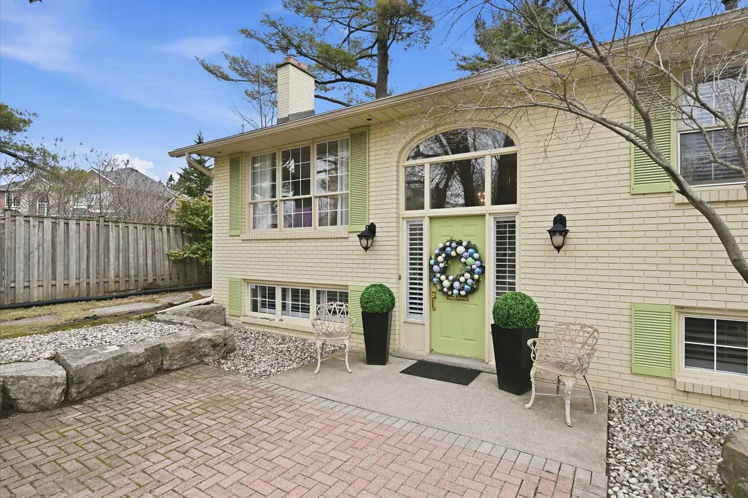 285 Glen Afton Drive photo 2