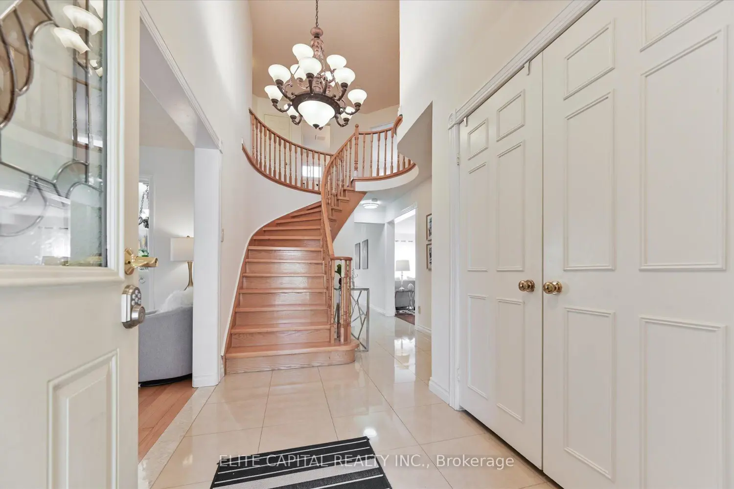 54 Bauer Crescent