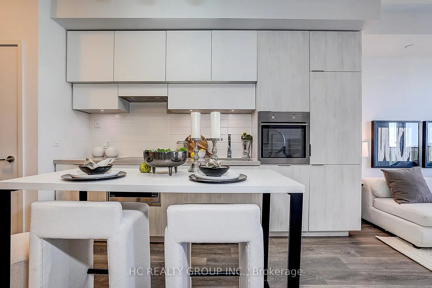 Additional image 10 of 8 Eglinton Avenue 2904