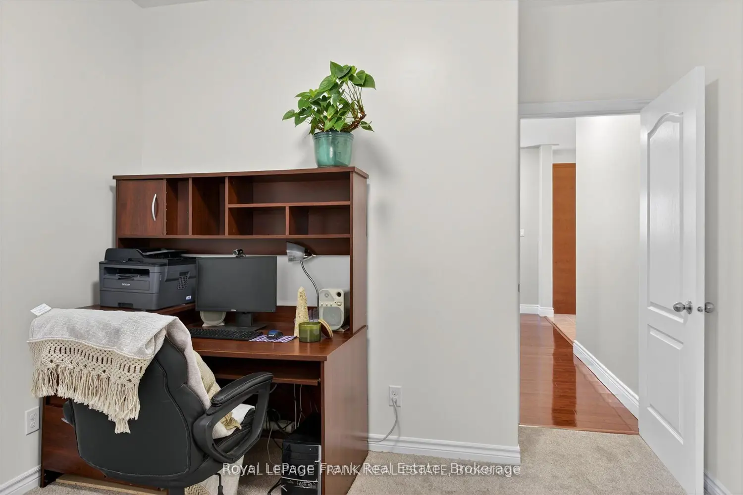 1504 Ireland Drive photo 5