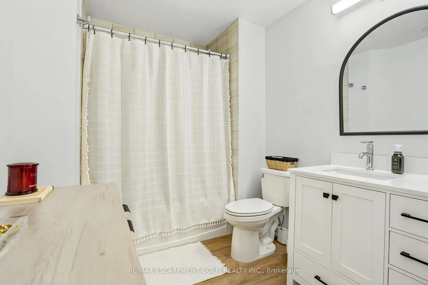 Additional image 9 of 5055 Greenlane Road 330