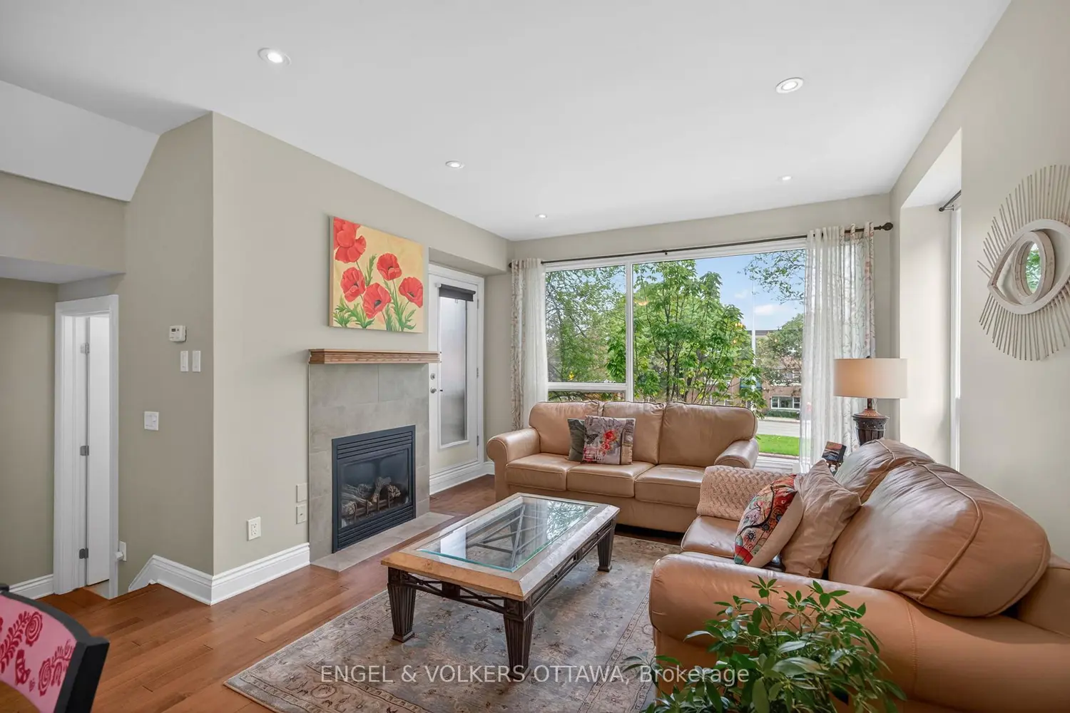 Additional image 9 of 1896 Carling Avenue