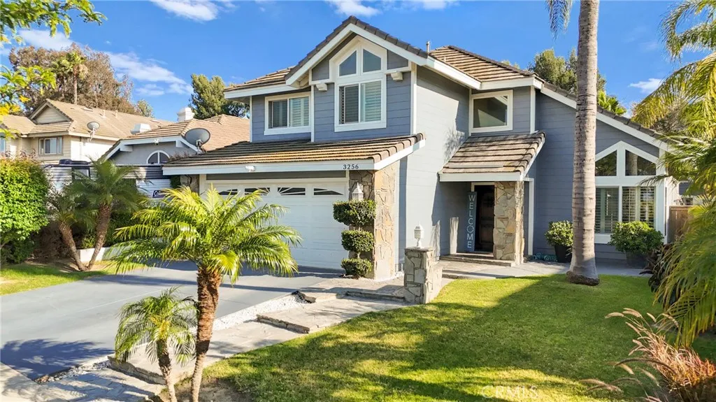 3256 Sterling Dr, Corona, CA 92882 photo 2