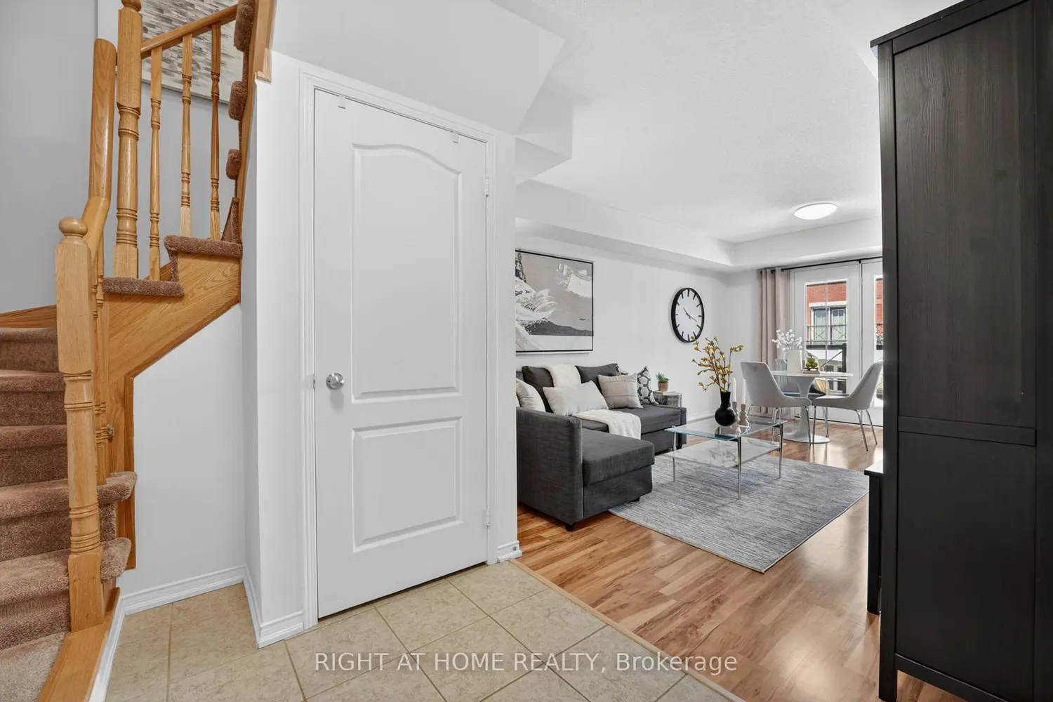 2480 Post Road 26 photo 5