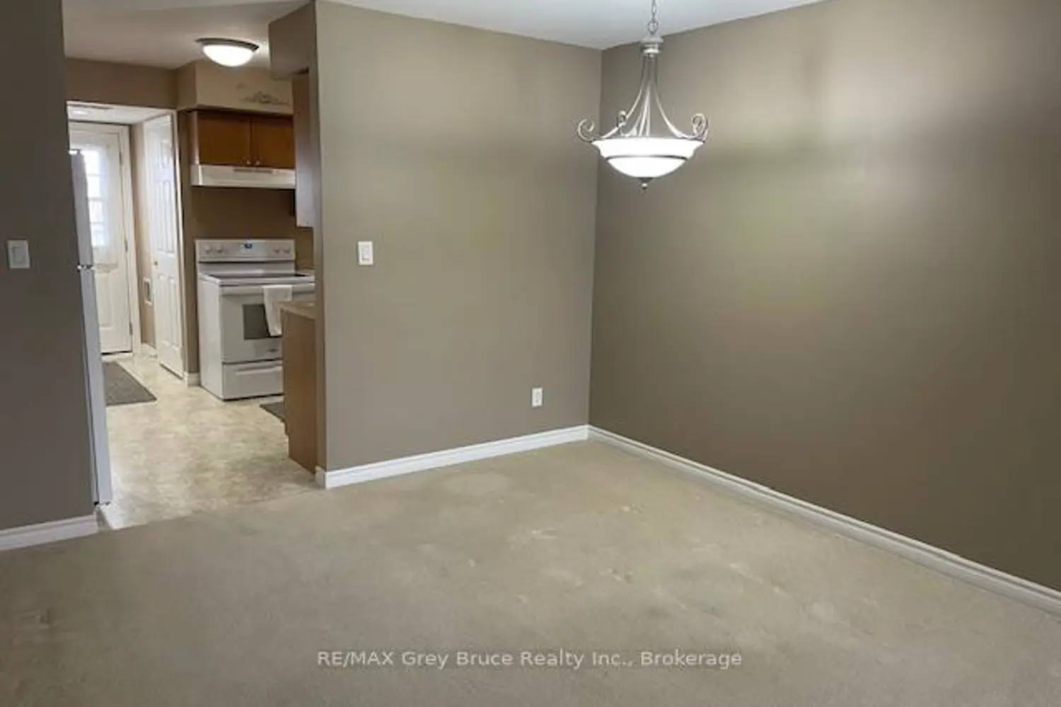 1550 12Th Avenue 204 photo 2