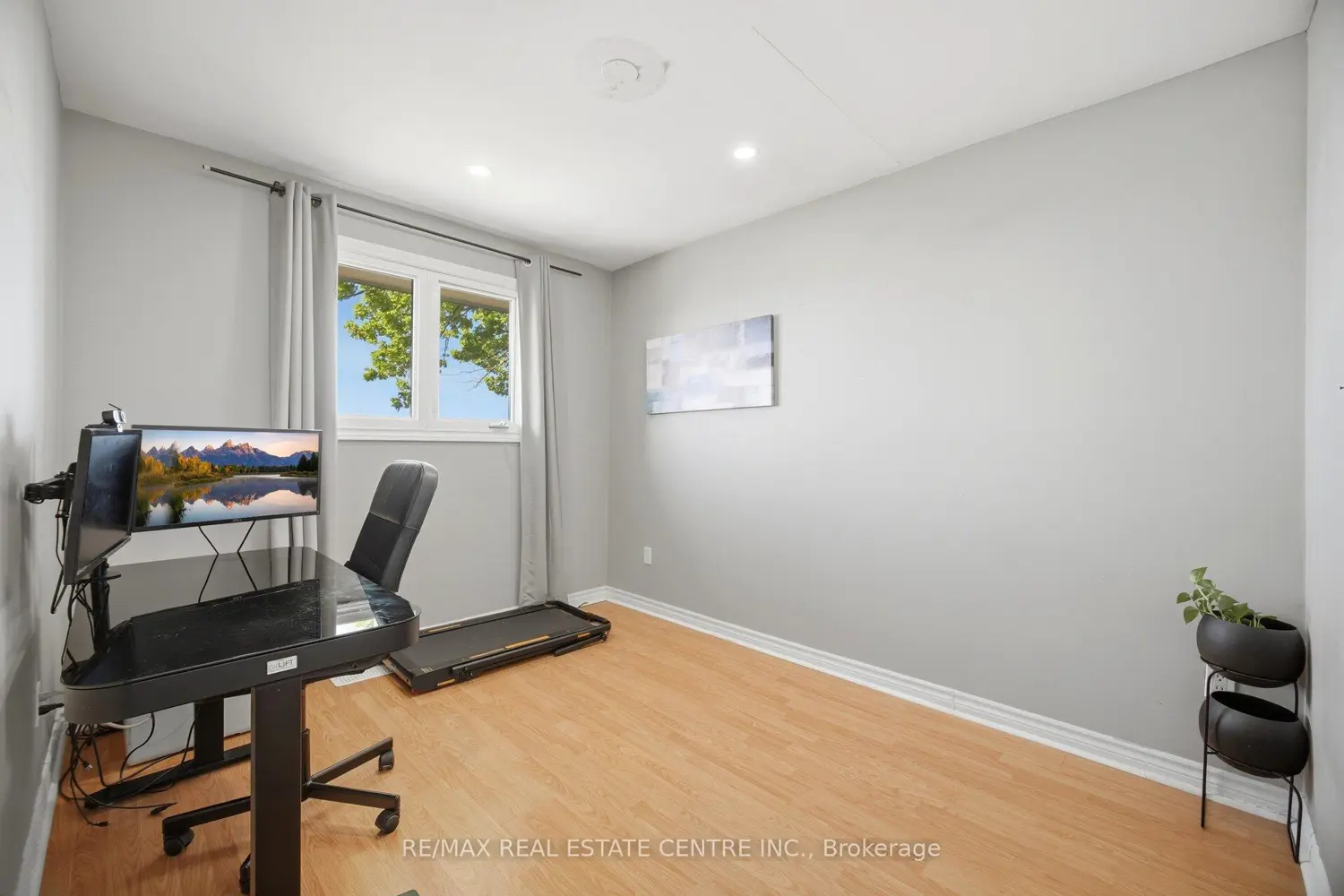 46 Seabreeze Crescent photo 5
