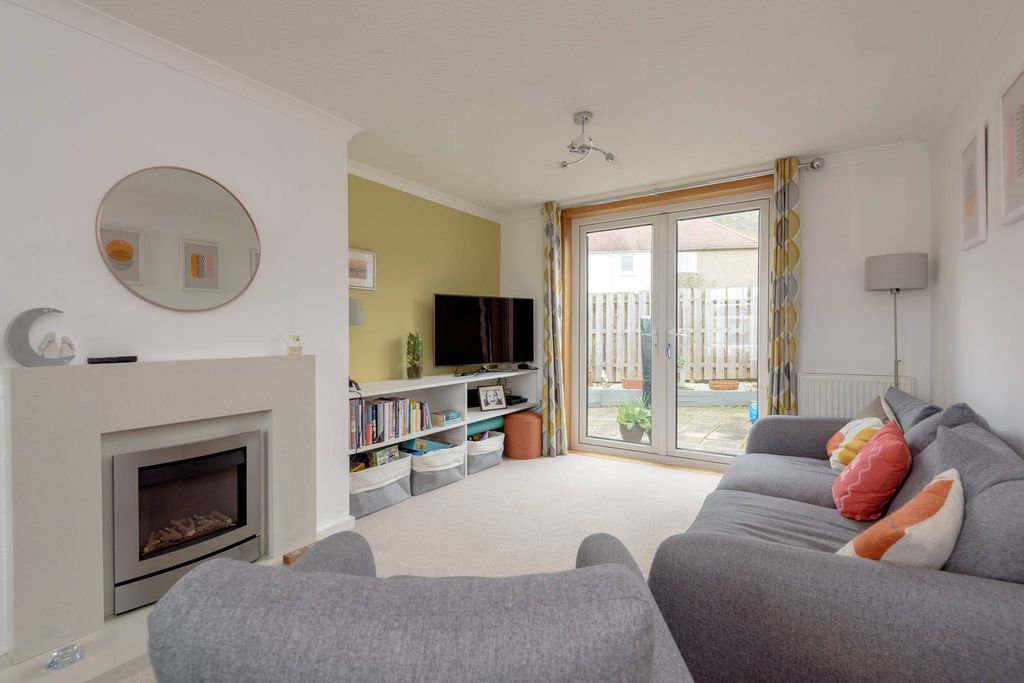 Additional image 2 of 3 bed terraced house for sale2 Lady Jane Gardens, North Berwick EH39